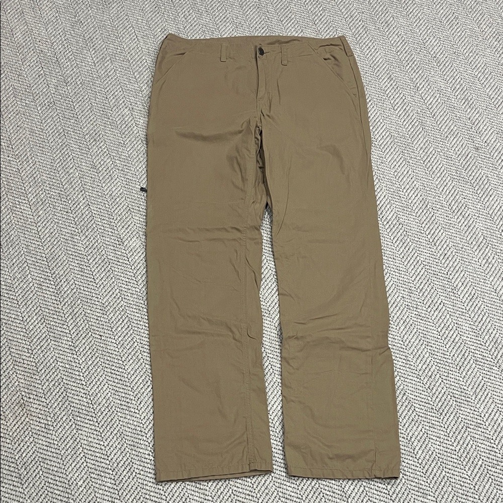 Patagonia Men's Chino Pants in Khaki